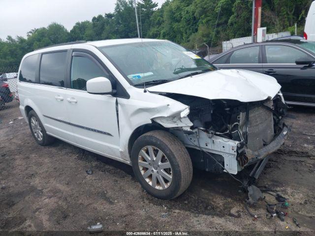  Salvage Chrysler Town & Country