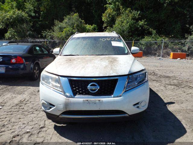 Nissan Pathfinder Image 8