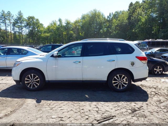 Nissan Pathfinder Image 13