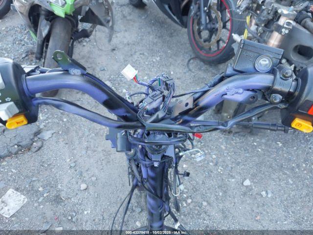 Tztc Scooter Image 12