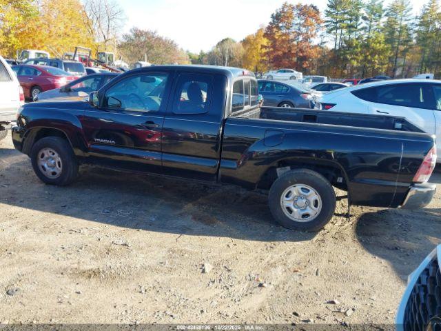 Toyota Tacoma Image 15