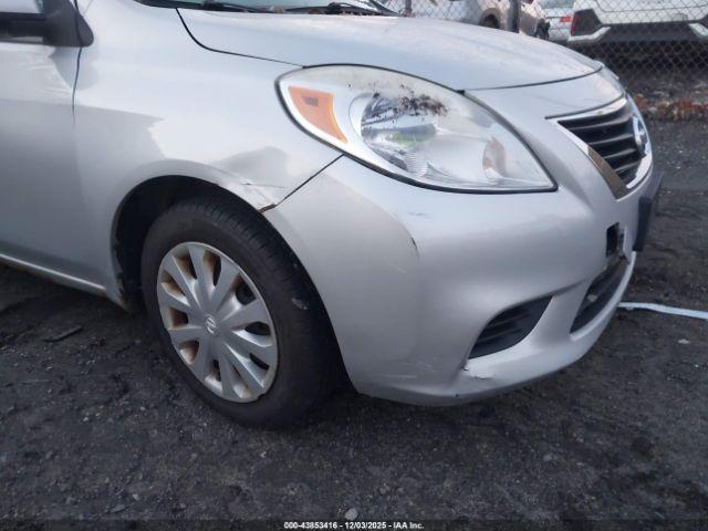 Nissan Versa 1.6 Sv Image 5