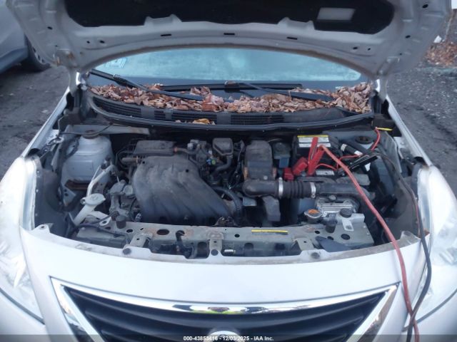 Nissan Versa 1.6 Sv Image 8