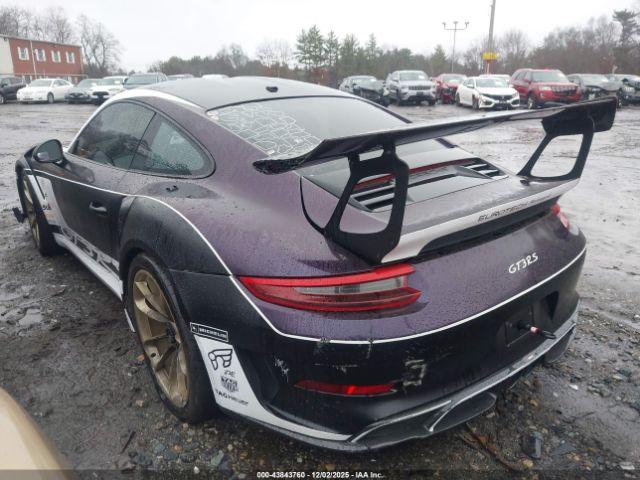 Porsche 911 Gt3 Rs Image 3