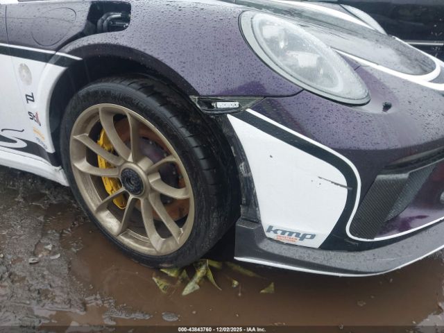 Porsche 911 Gt3 Rs Image 15