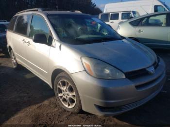  Salvage Toyota Sienna