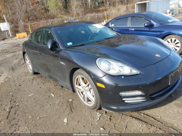  Salvage Porsche Panamera