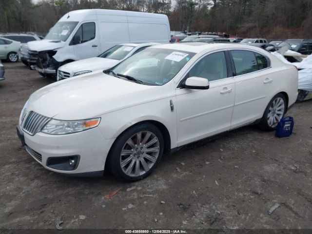 Lincoln MKS Image 10