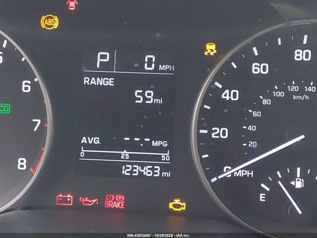 Hyundai ELANTRA Se Image 16