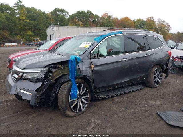Honda Pilot Awd Touring 8 Passenger Image 2