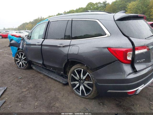 Honda Pilot Awd Touring 8 Passenger Image 6