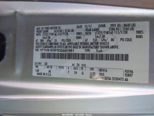 Ford E-150 Commercial Image 8