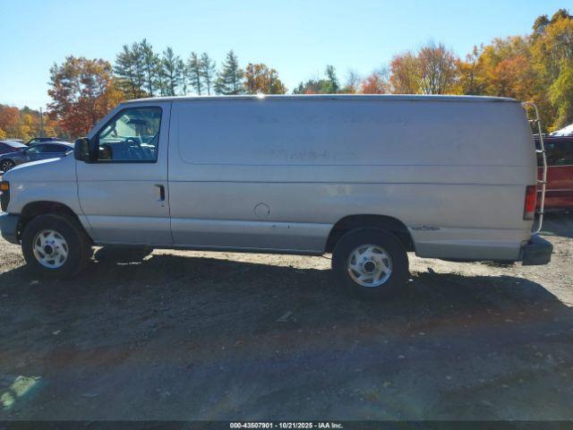 Ford E-150 Commercial Image 3