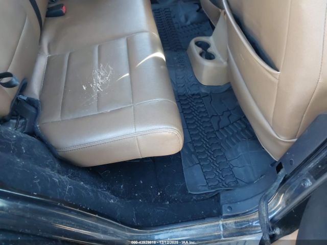 Jeep Wrangler Sahara Image 10