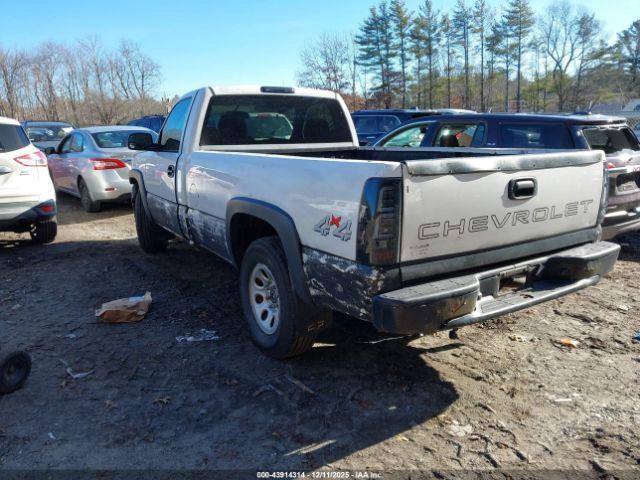 Chevrolet Silverado 1500 Work Truck Image 2