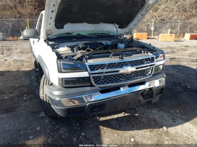 Chevrolet Silverado 1500 Work Truck Image 11