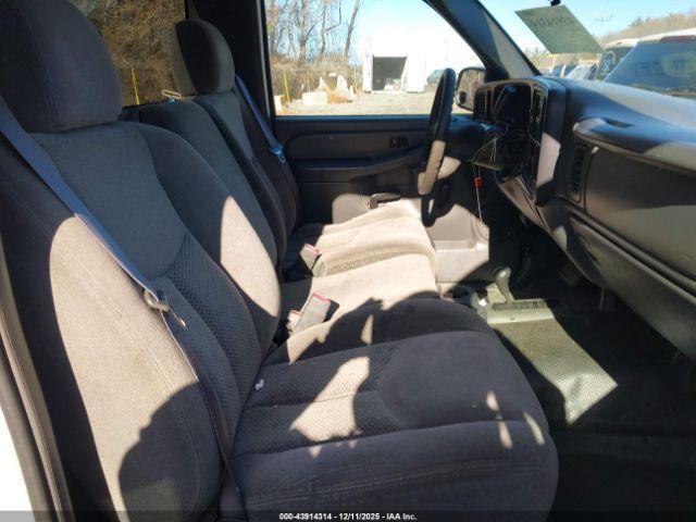 Chevrolet Silverado 1500 Work Truck Image 10