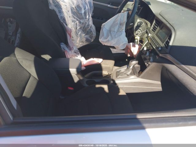 Hyundai ELANTRA Se Image 4