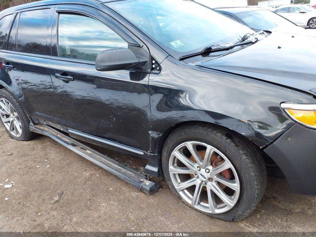 Ford Edge Sport Image 2