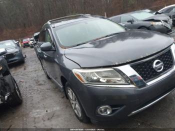  Salvage Nissan Pathfinder