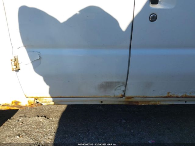 Ford E-350 Xlt Image 3