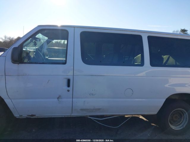 Ford E-350 Xlt Image 6