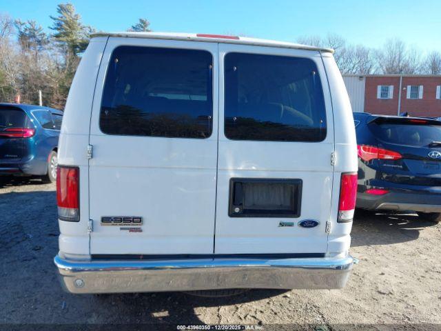 Ford E-350 Xlt Image 14
