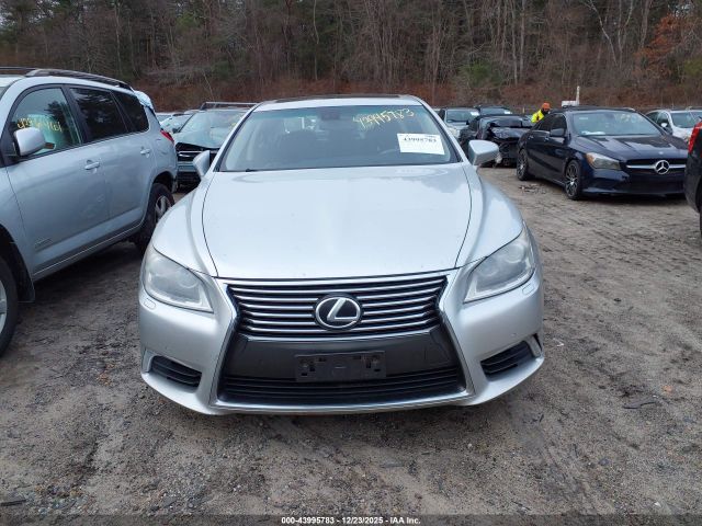 Lexus LS Image 16