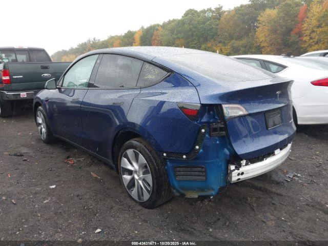 Tesla Model Y Long Range Dual Motor All-wheel Drive Image 4