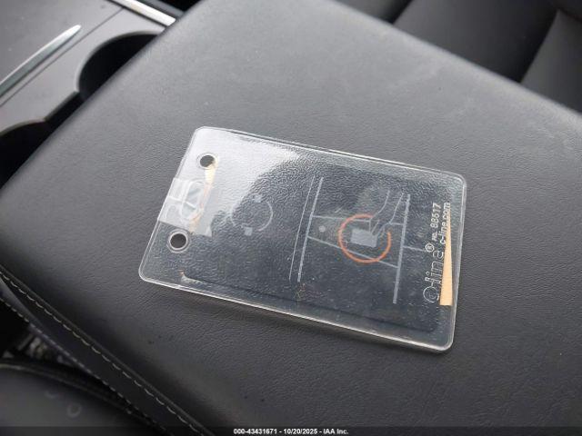 Tesla Model Y Long Range Dual Motor All-wheel Drive Image 10