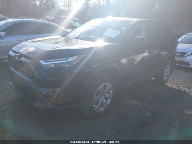 Toyota RAV4 Le Image 3