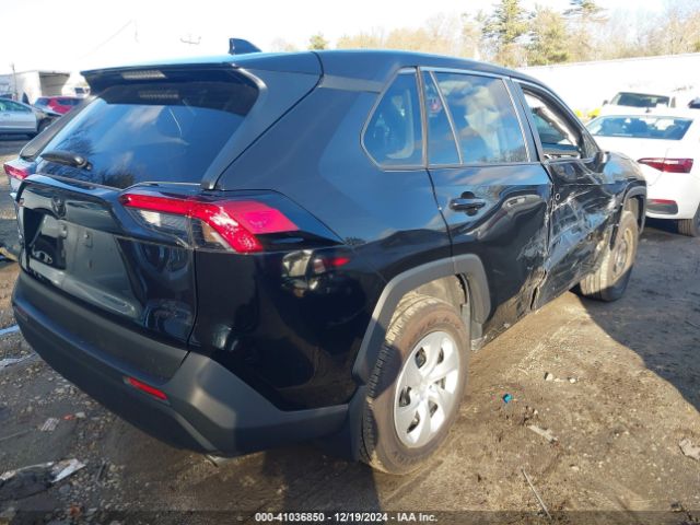 Toyota RAV4 Le Image 5