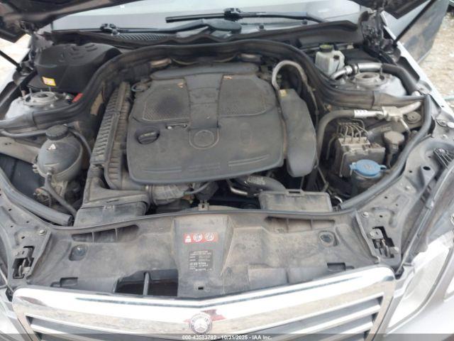 Mercedes-Benz E-Class 4matic Image 11