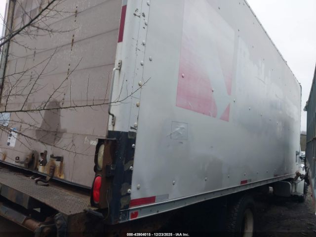 Freightliner M2 106 Medium Duty Image 2