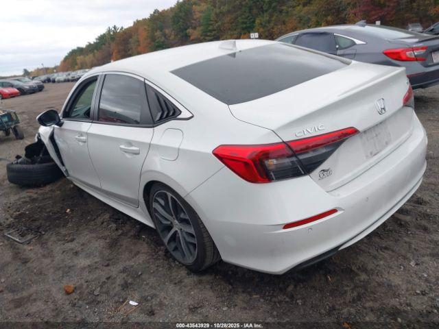 Honda Civic Touring Image 5