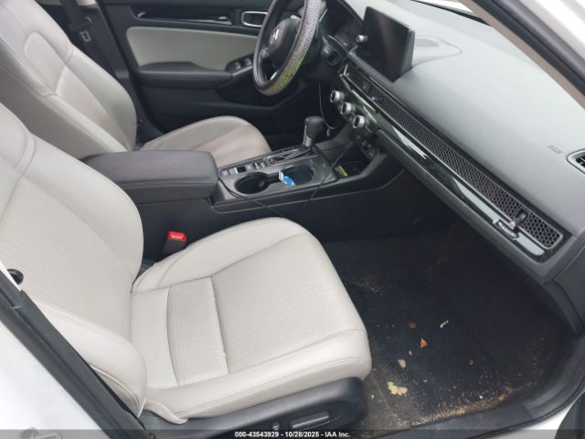 Honda Civic Touring Image 7