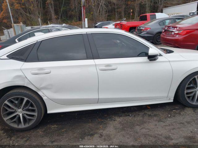 Honda Civic Touring Image 15