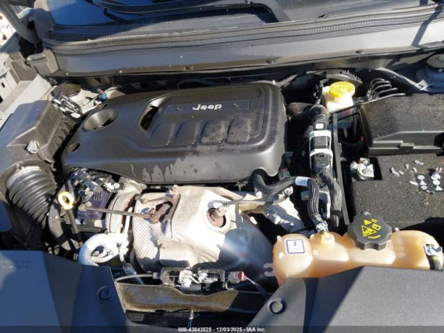 Jeep Cherokee Limited 4x4 Image 8