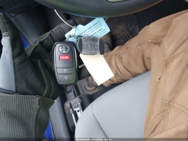 Toyota Corolla Le Image 9