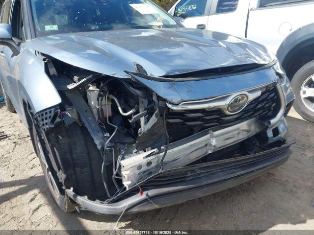 Toyota Highlander Xle Image 9