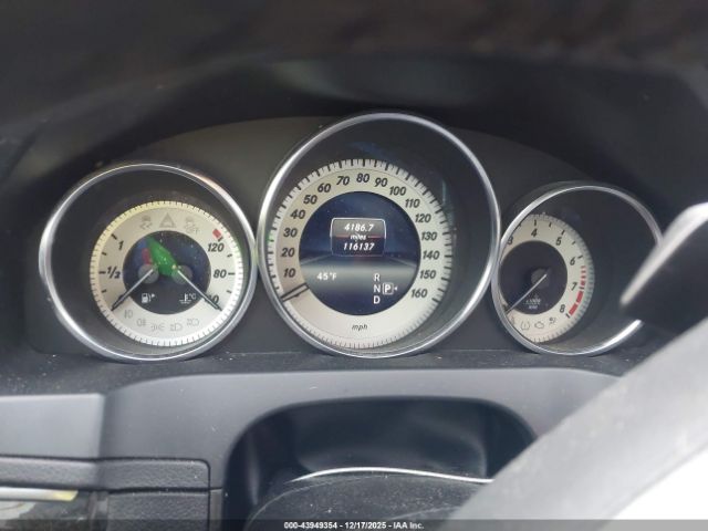 Mercedes-Benz E-Class Image 11