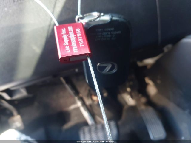 Lexus HS 250h Premium Image 12