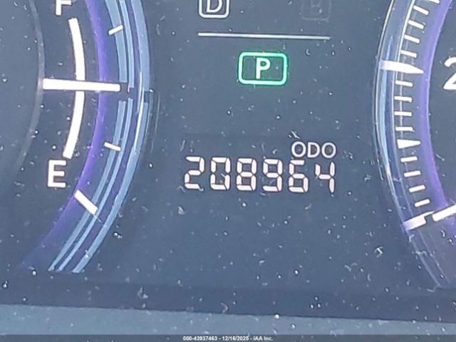 Lexus HS 250h Premium Image 2