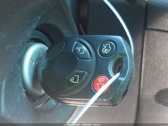 Ford Transit Xlt Image 8