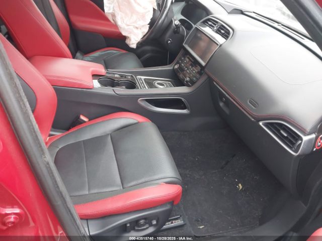 Jaguar F-PACE S Image 8