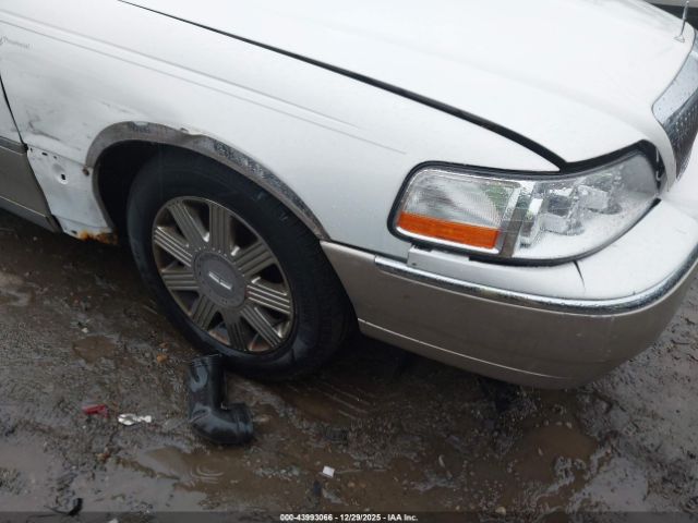 Lincoln Towncar Cartier Image 1