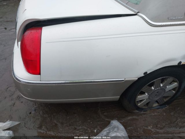 Lincoln Towncar Cartier Image 4
