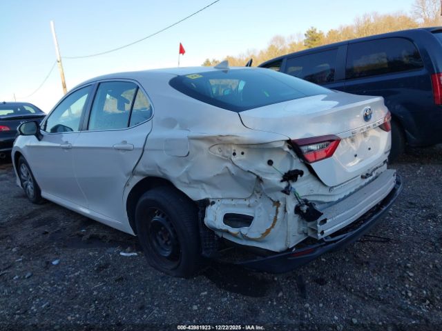 Toyota Camry Le Hybrid Image 17