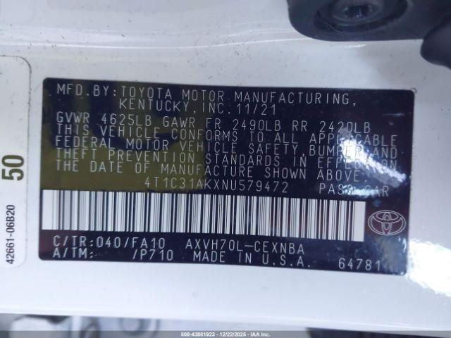 Toyota Camry Le Hybrid Image 12