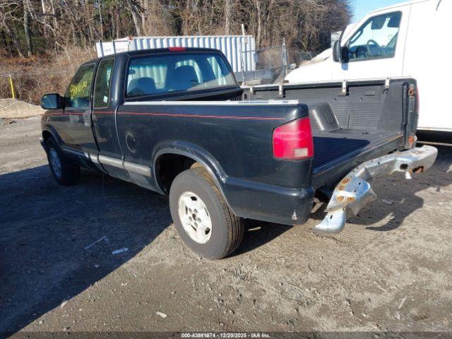 Chevrolet S-10 Ls Image 10